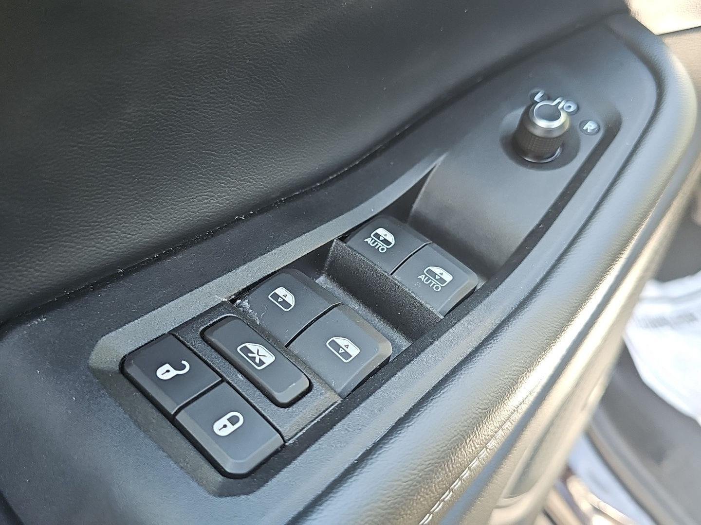 Used 2022 Jeep Grand Cherokee L Limited AWD/4WD image 20