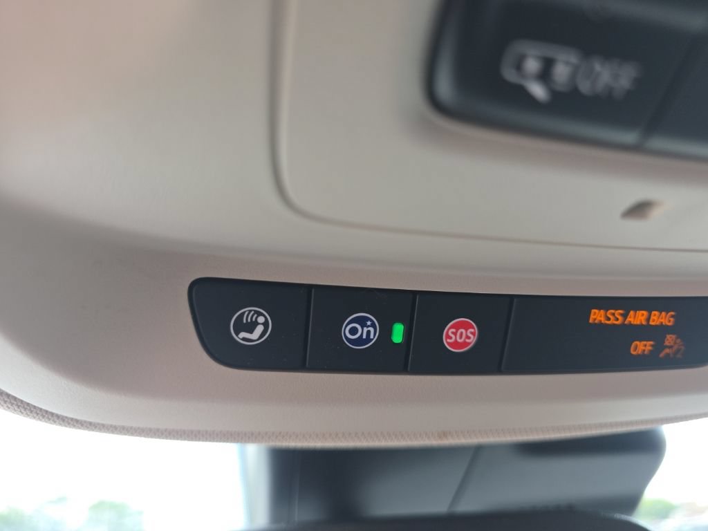 Used 2021 Buick Envision Preferred AWD/4WD image 24