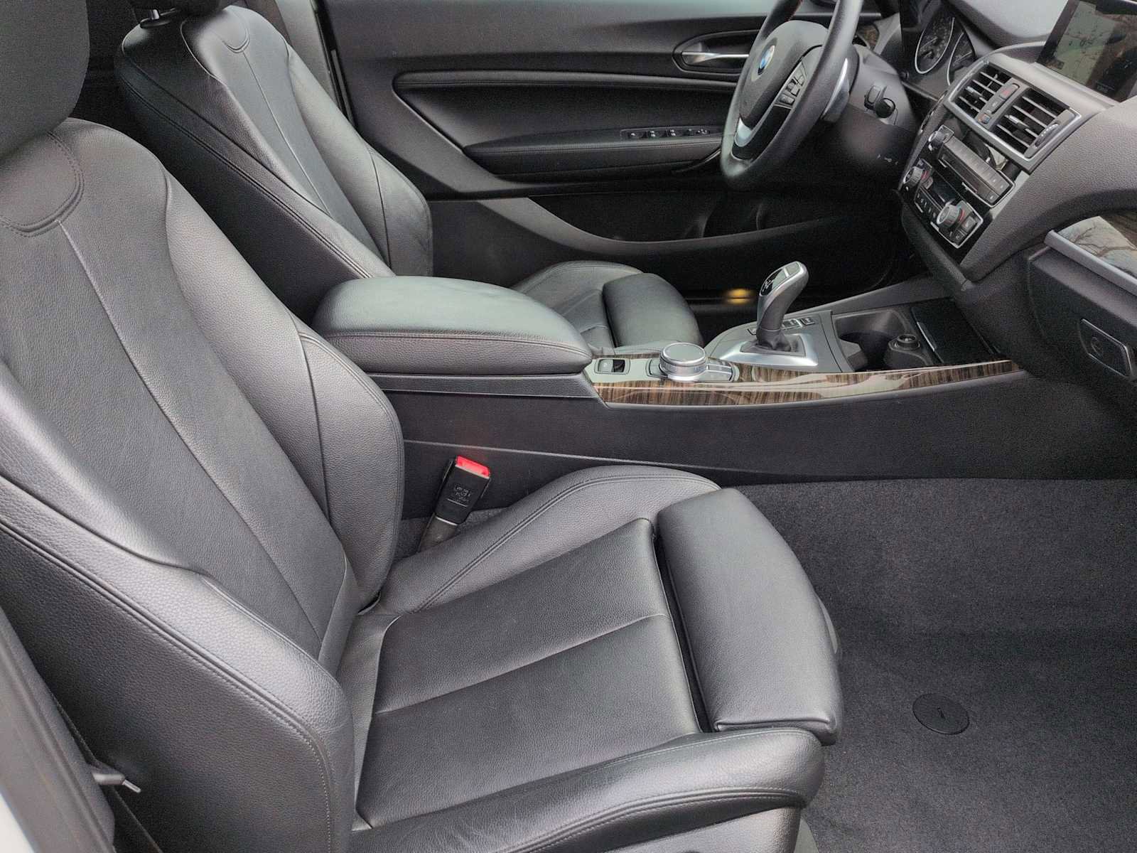 Used 2017 BMW 230i xDrive Convertible image 21