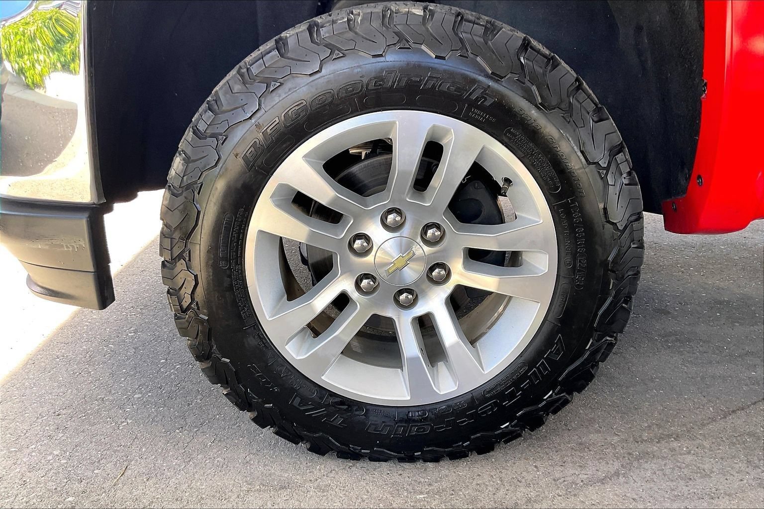 Used 2017 Chevrolet Silverado 1500 LTZ AWD/4WD image 25