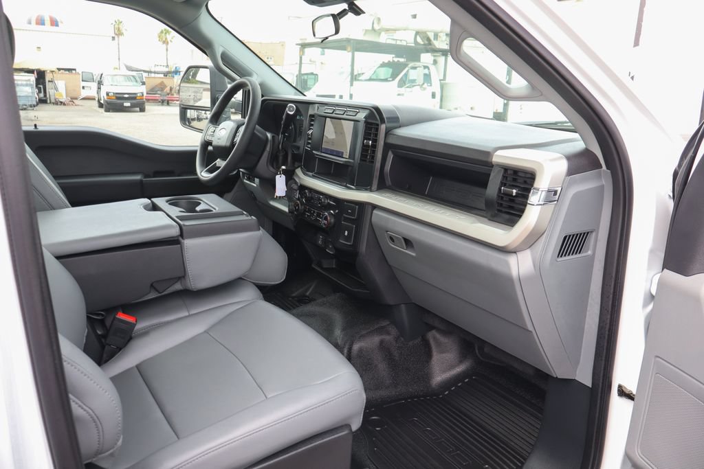 Used 2024 Ford F550 2WD Regular Cab Super Duty w/ XL Chrome Package image 42