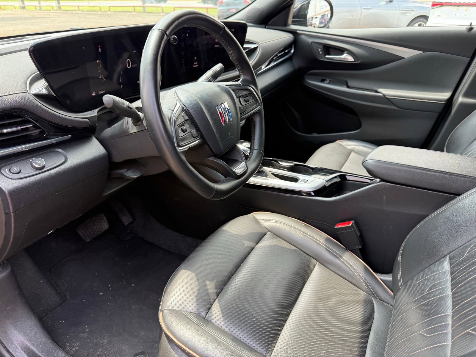 Used 2025 Buick Envista Avenir FWD image 10