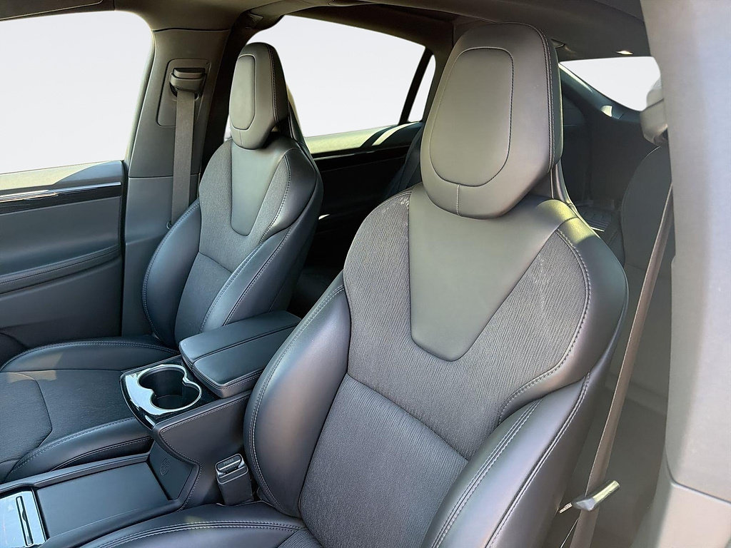 Used 2018 Tesla Model X 75D AWD/4WD image 25