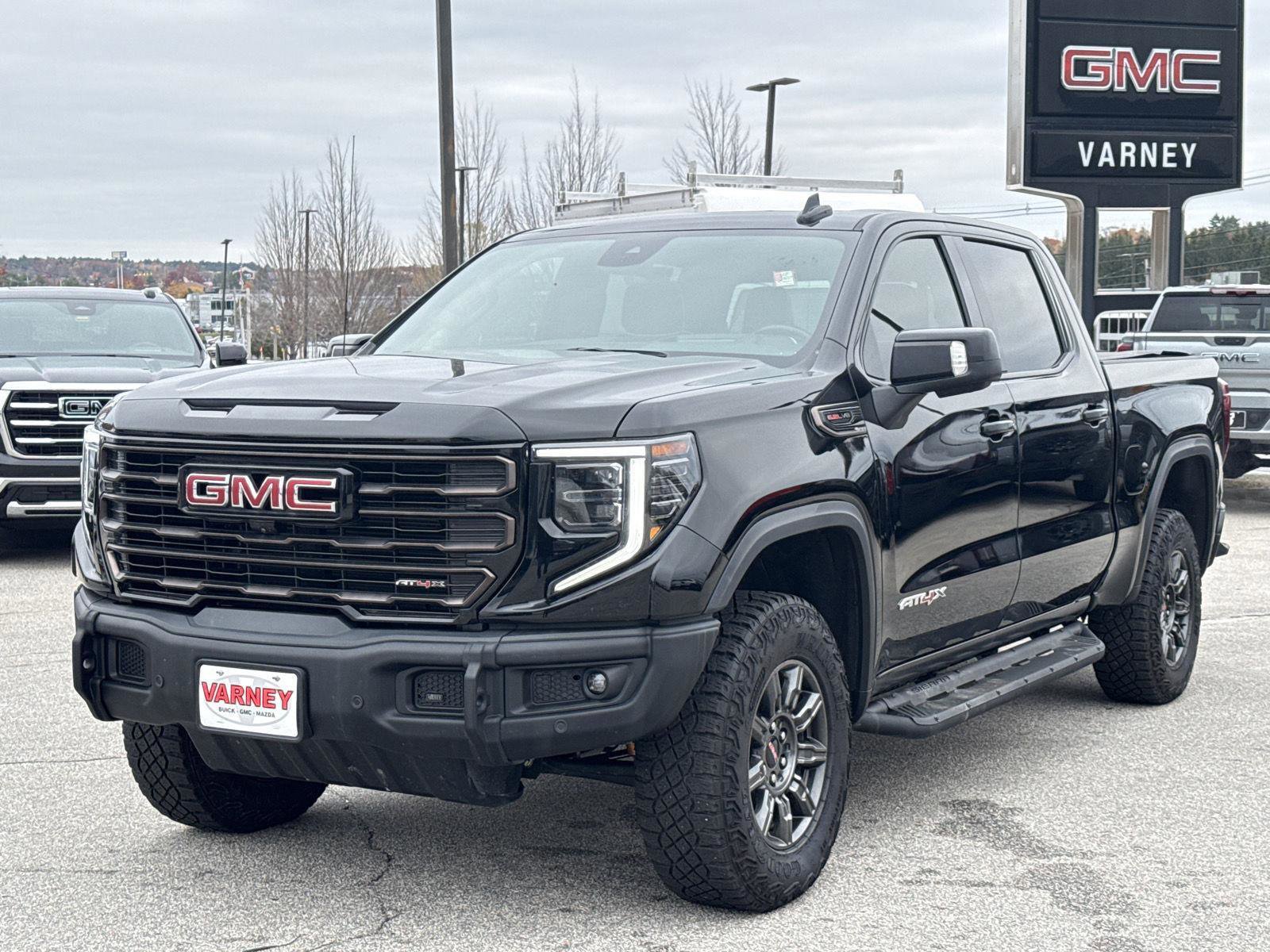 Used 2024 GMC Sierra 1500 AT4X image 1