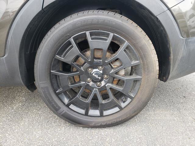 Used 2022 Kia Telluride EX w/ EX Premium Package image 34