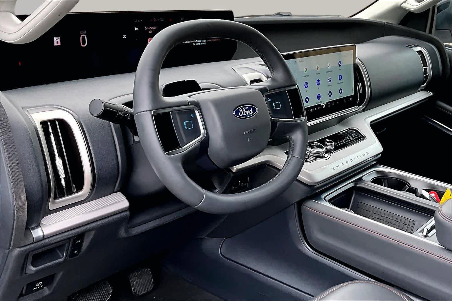 Used 2025 Ford Expedition Active RWD image 18