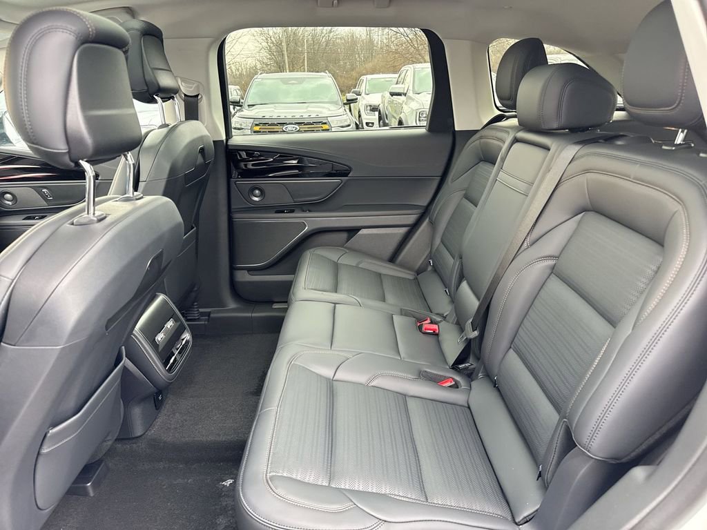 New 2026 Lincoln Nautilus Reserve w/ Jet Appearance Package AWD/4WD image 24