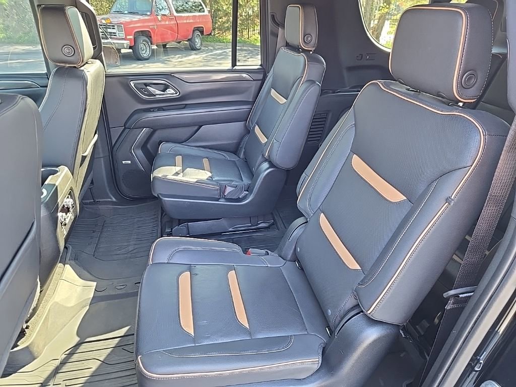 Used 2023 GMC Yukon XL AT4 w/ AT4 Premium Package image 46