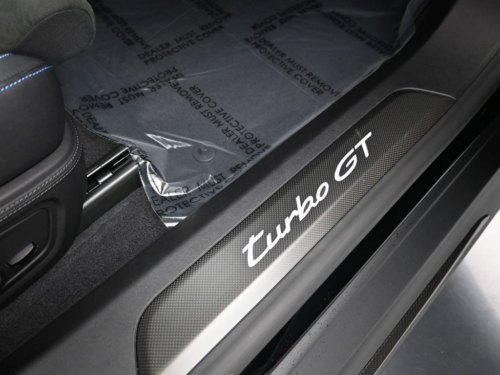 Certified 2025 Porsche Taycan Turbo GT image 31