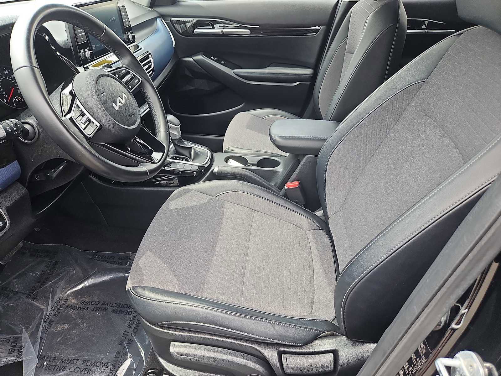 Used 2023 Kia Seltos S AWD/4WD image 29