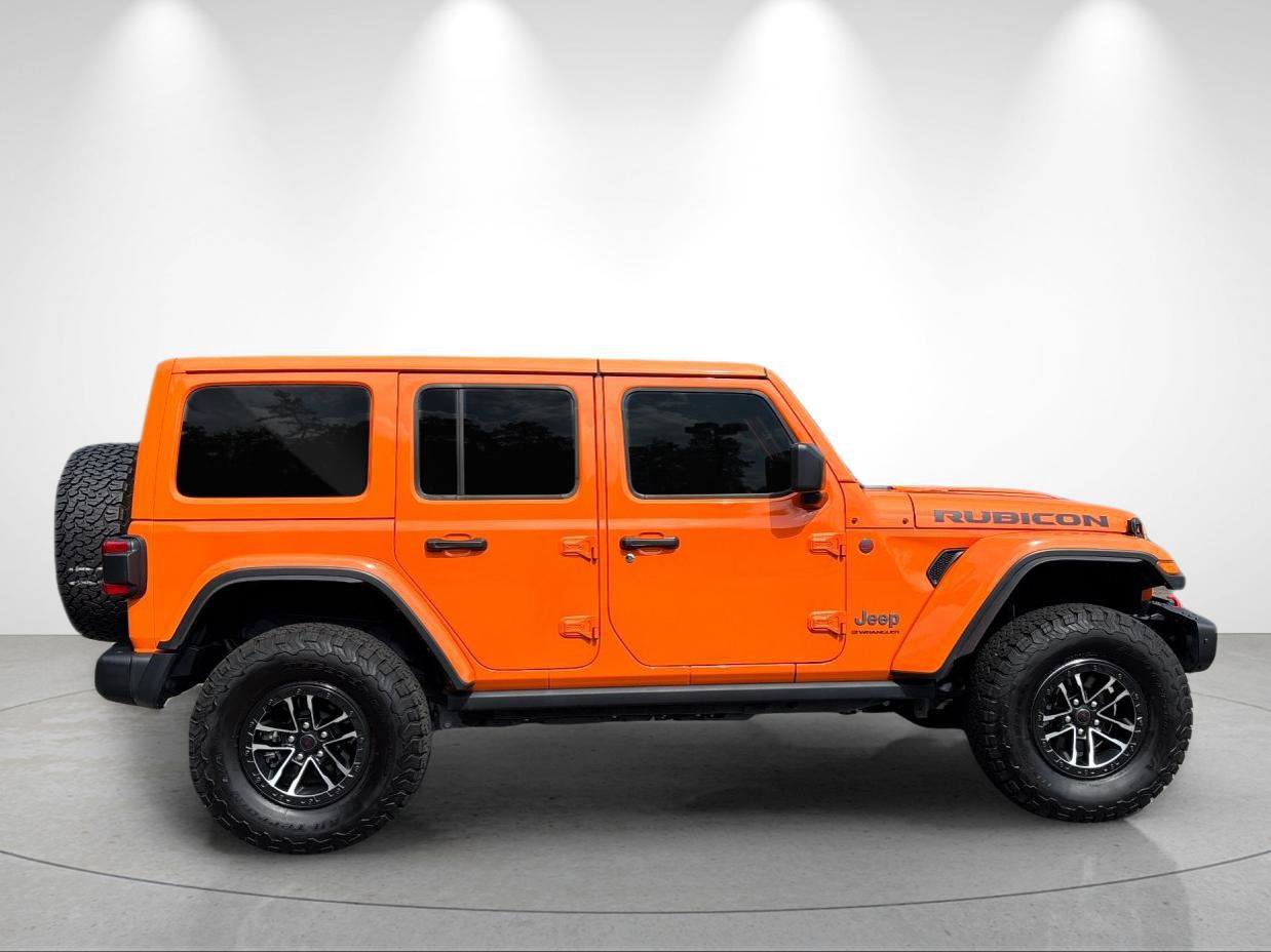 Used 2025 Jeep Wrangler Unlimited Rubicon AWD/4WD image 6