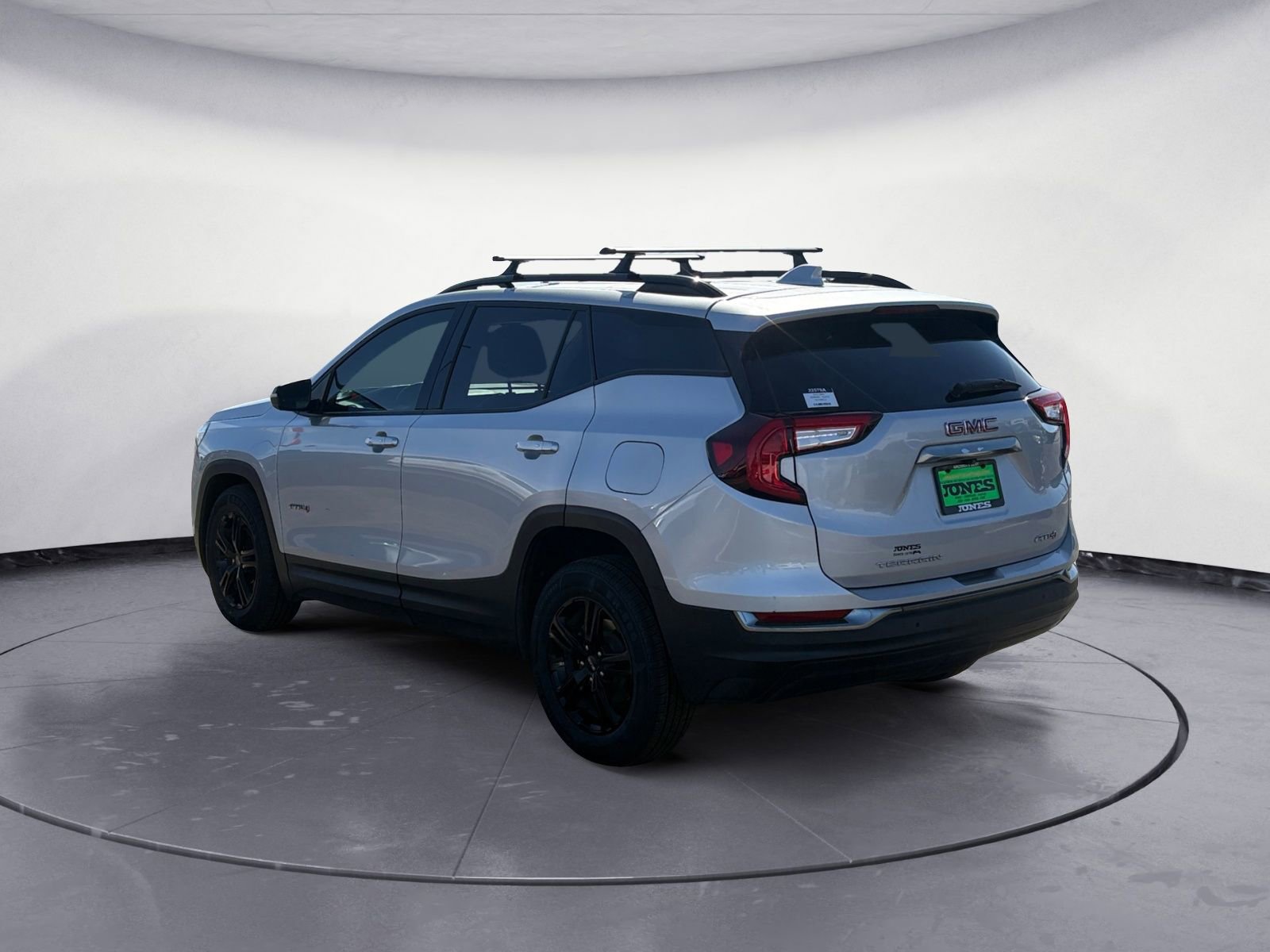 Used 2022 GMC Terrain AT4 w/ Tech Package AWD/4WD image 4