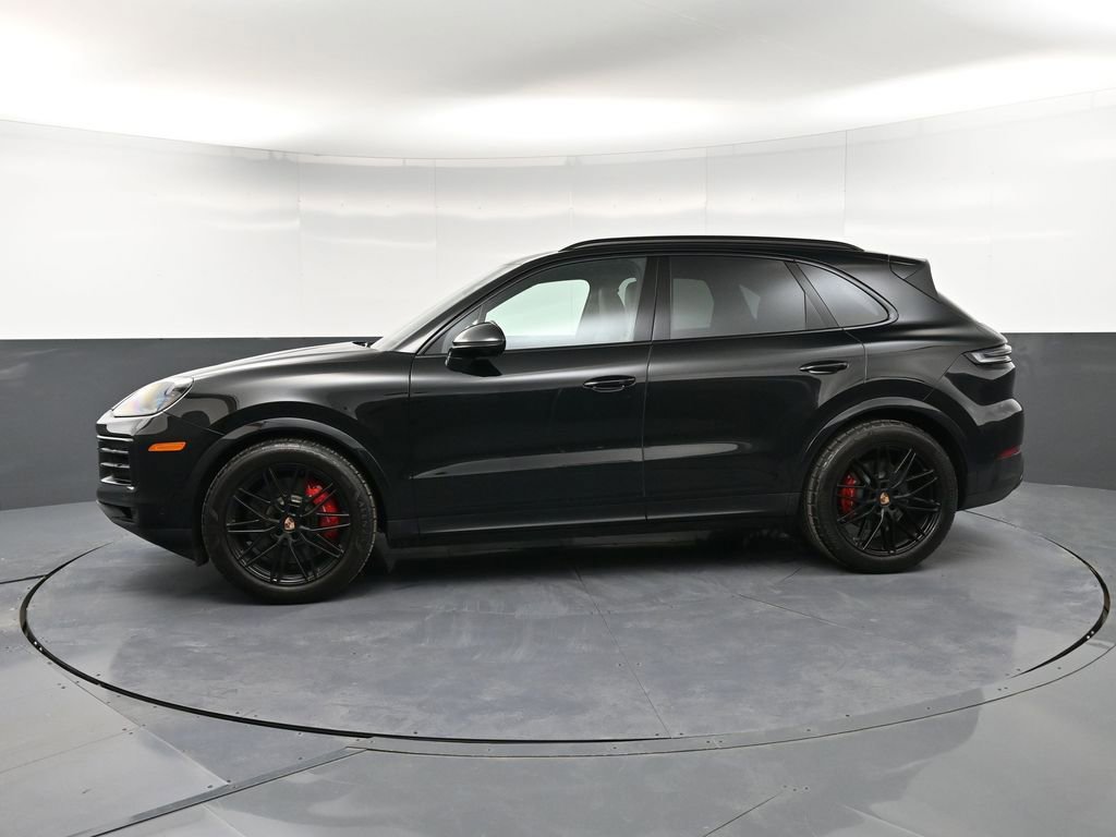 New 2026 Porsche Cayenne S image 2