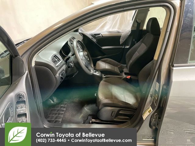 Used 2010 Volkswagen Golf 4-Door image 15