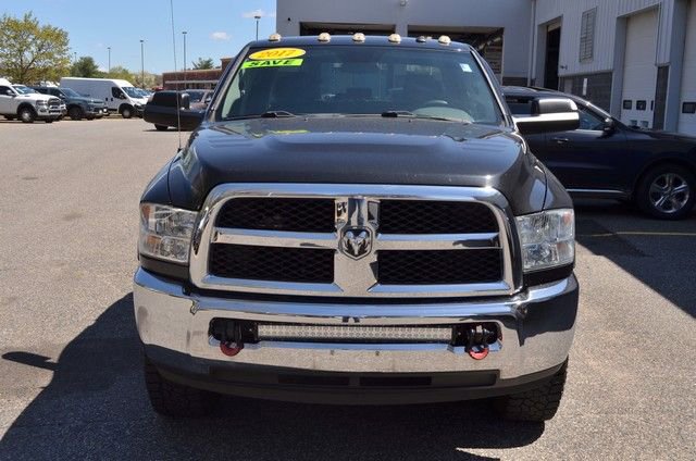 Used 2017 RAM 2500 Tradesman w/ Chrome Appearance Group image 3