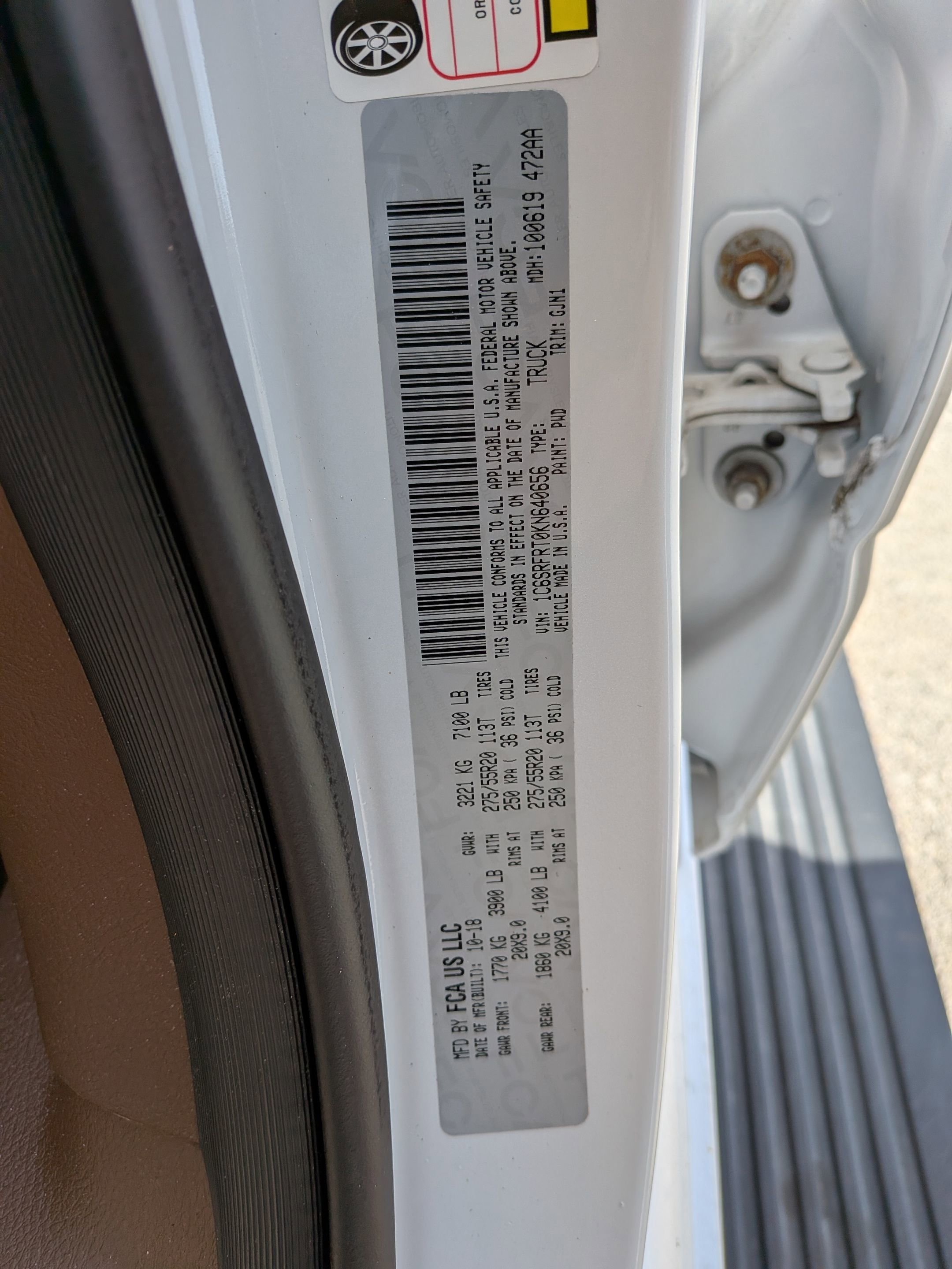 Used 2019 RAM 1500 Laramie AWD/4WD image 10