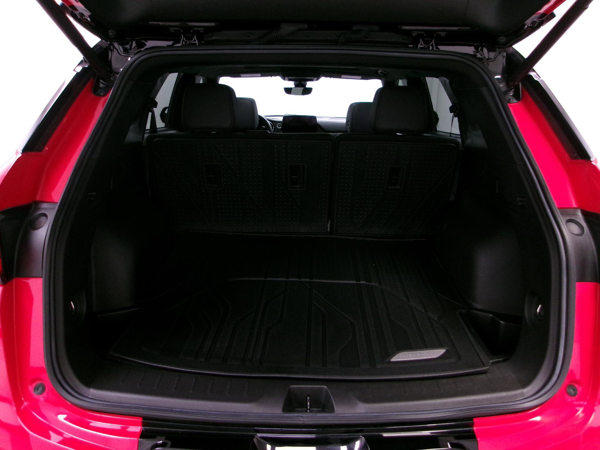 Certified 2023 Chevrolet Blazer RS w/ Driver Confidence II Package FWD image 12