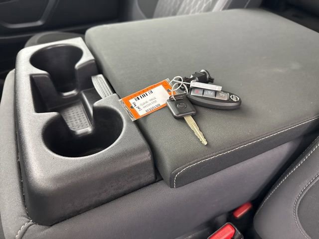 Used 2022 Nissan Titan S w/ HD Front GAWR Package image 30