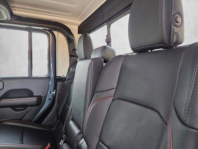 Used 2025 Jeep Gladiator Rubicon w/ Convenience Group image 21