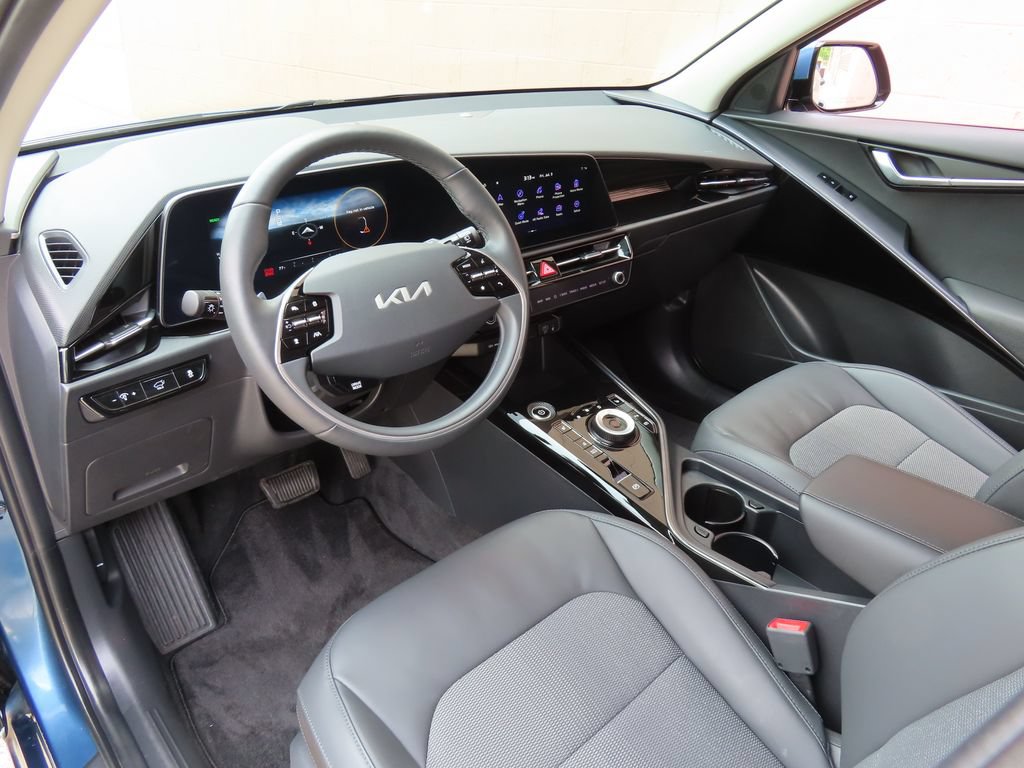 Certified 2024 Kia Niro Wind w/ Wind Preserve Package FWD image 23