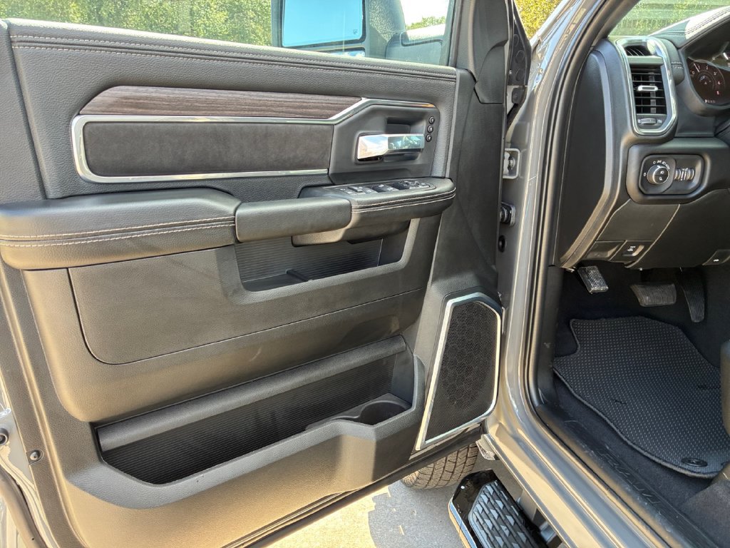 New 2027 RAM 3500 Laramie AWD/4WD image 5