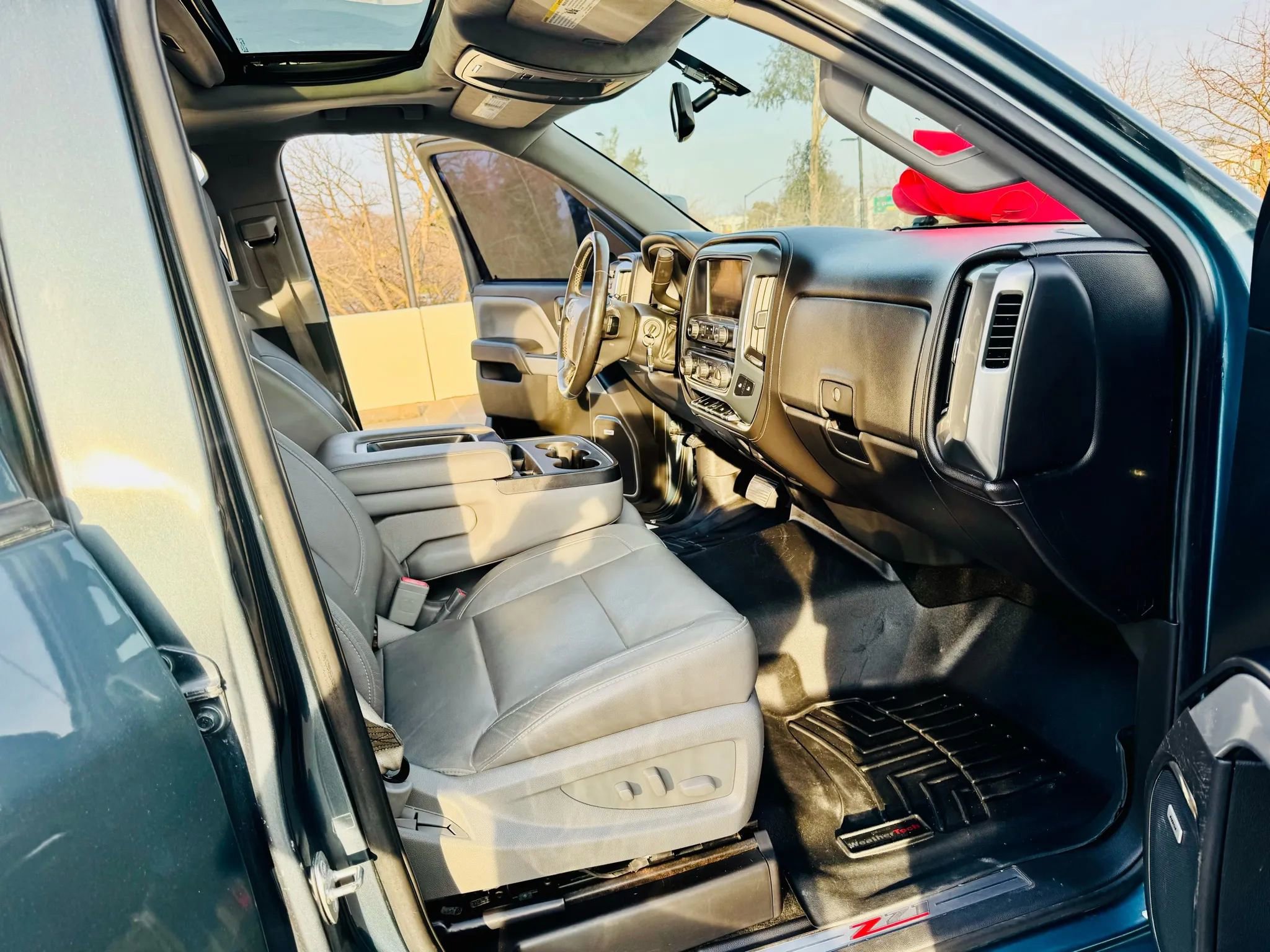 Used 2014 Chevrolet Silverado 1500 LTZ image 35