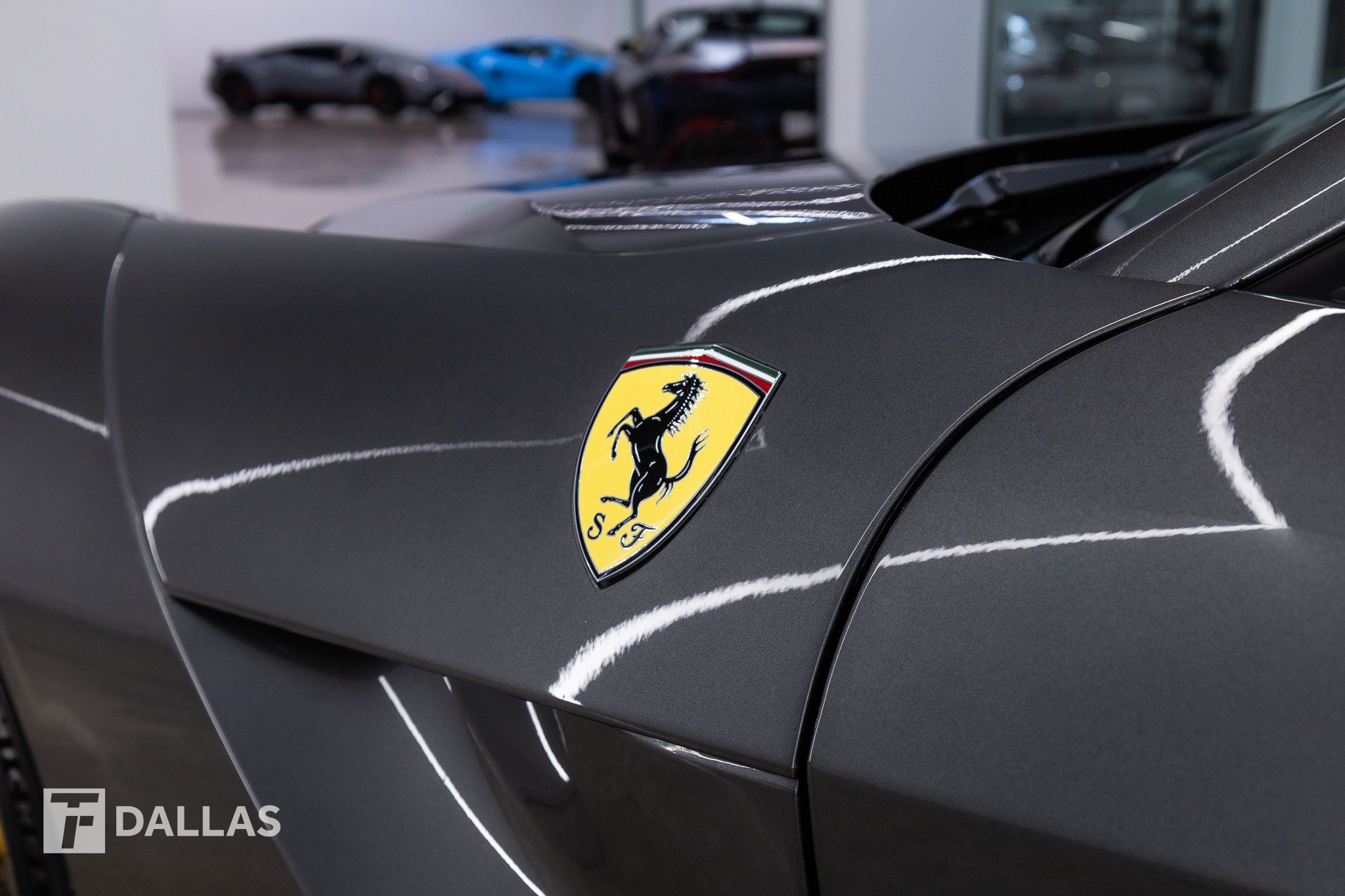 Used 2015 Ferrari F12 Berlinetta RWD image 13