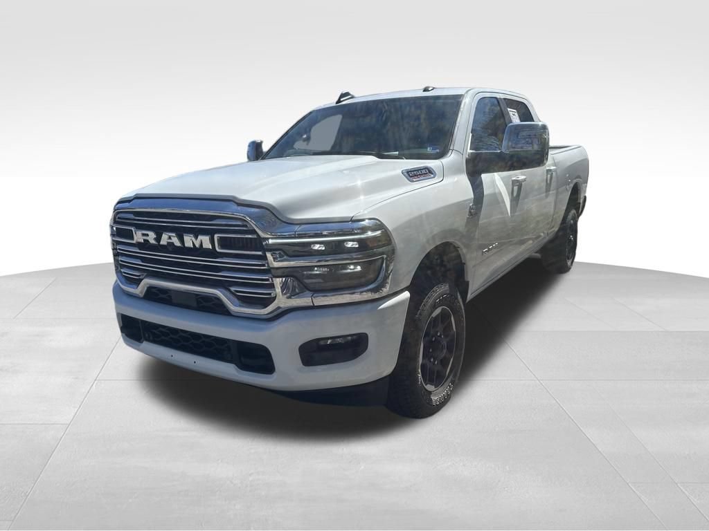 Used 2026 RAM 2500 Laramie AWD/4WD image 2