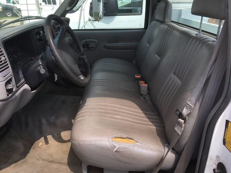 Used 2001 Chevrolet Silverado 3500 2WD Regular Cab HD image 12