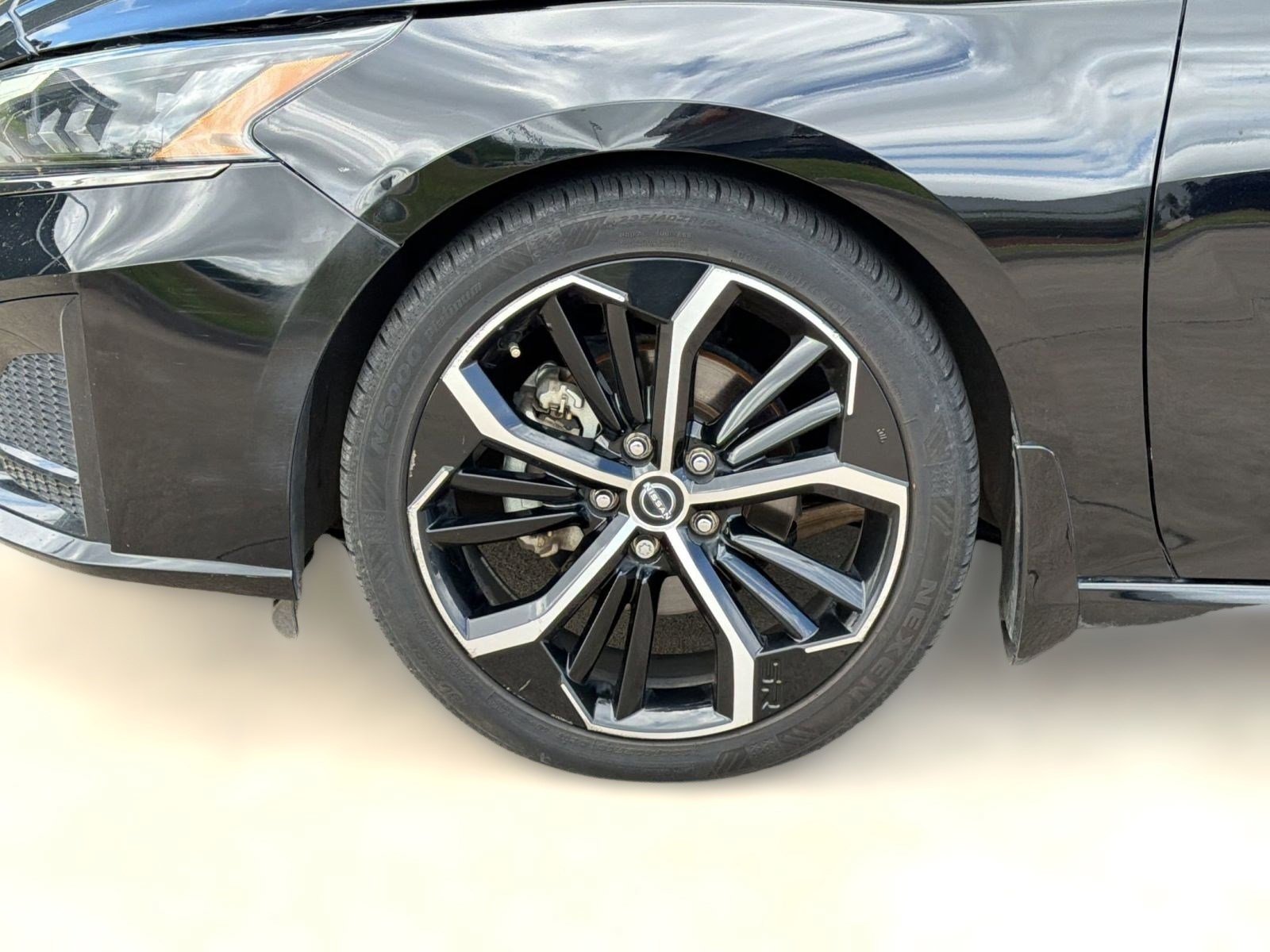 Used 2024 Nissan Altima 2.5 SR image 12