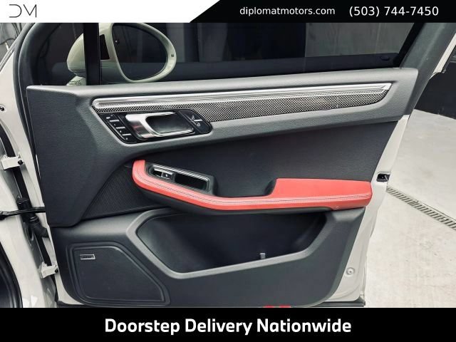 Used 2022 Porsche Macan GTS AWD/4WD image 24
