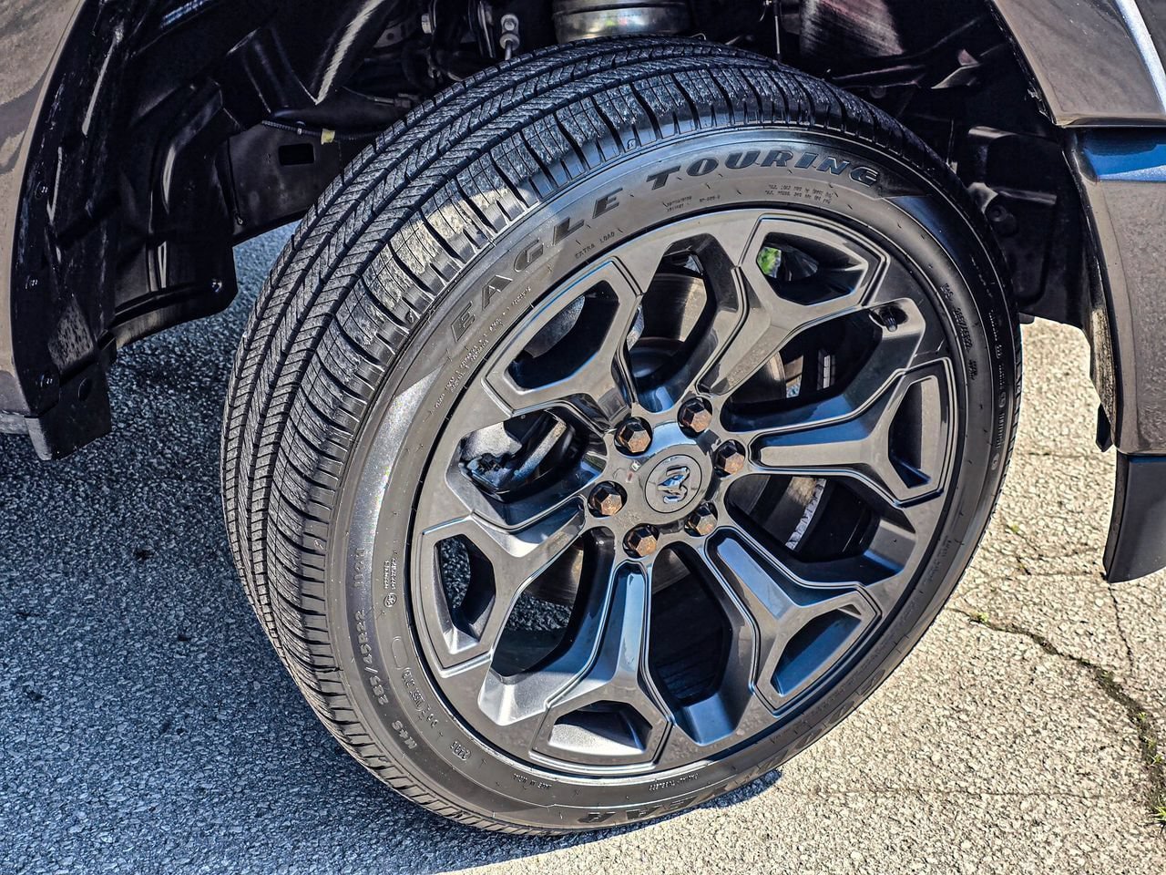 Used 2022 RAM 1500 Limited AWD/4WD image 13