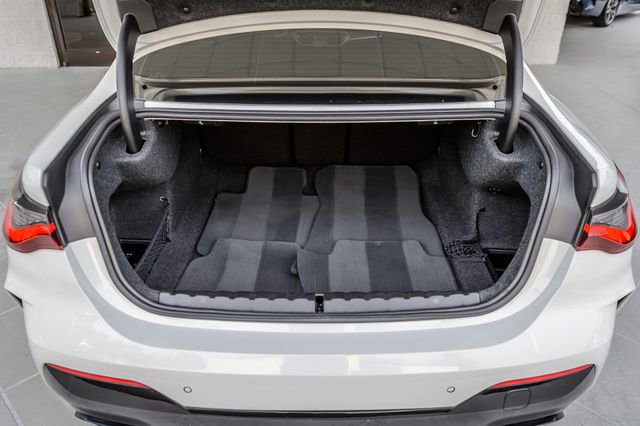 Used 2021 BMW 440i xDrive Coupe w/ Premium Package image 11