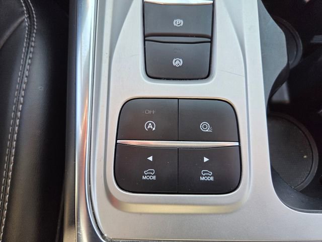 Used 2022 Ford Explorer XLT w/ Equipment Group 202A image 31