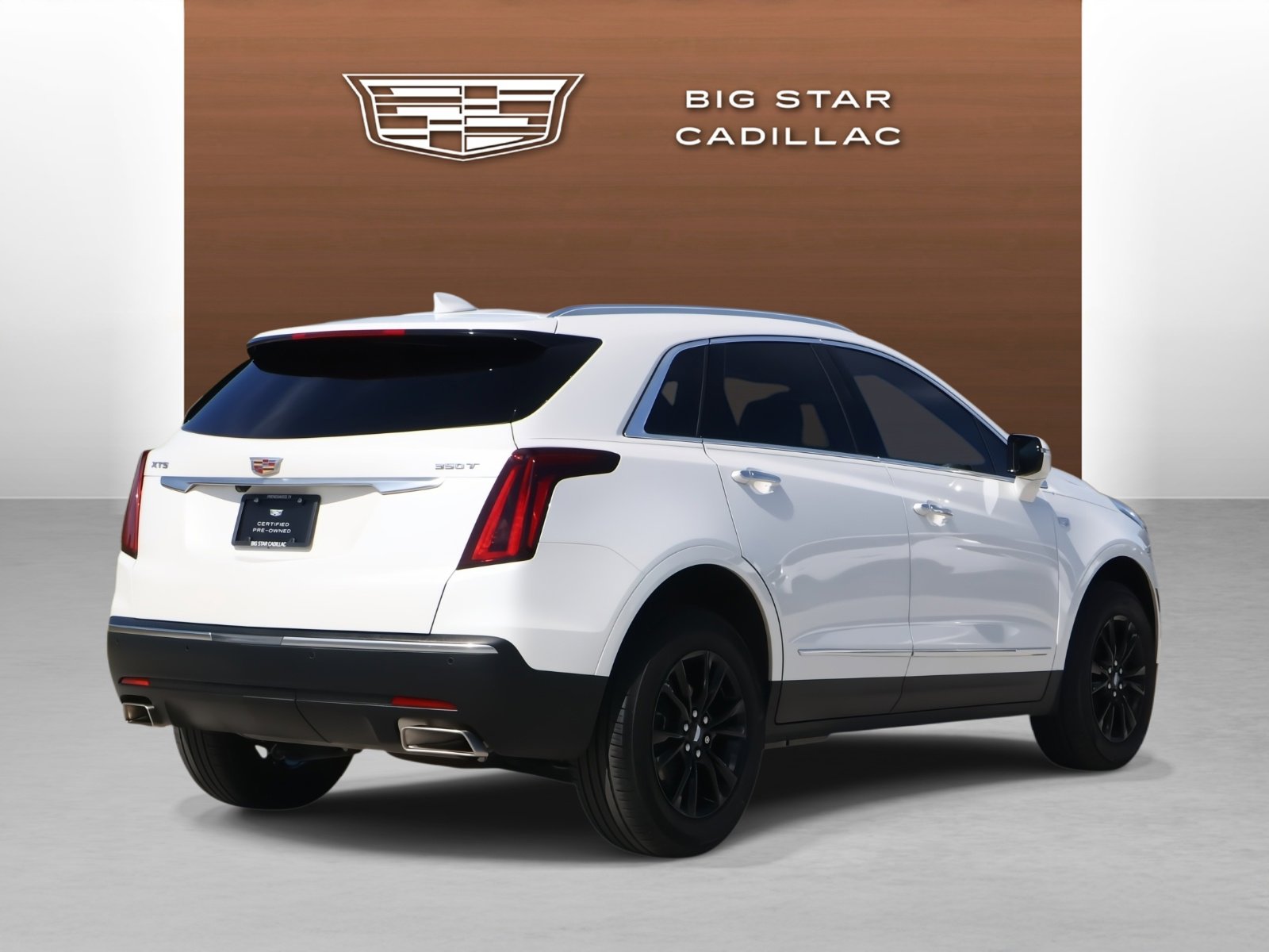 Used 2025 Cadillac XT5 Luxury w/ LPO, Floor Liner Package image 5