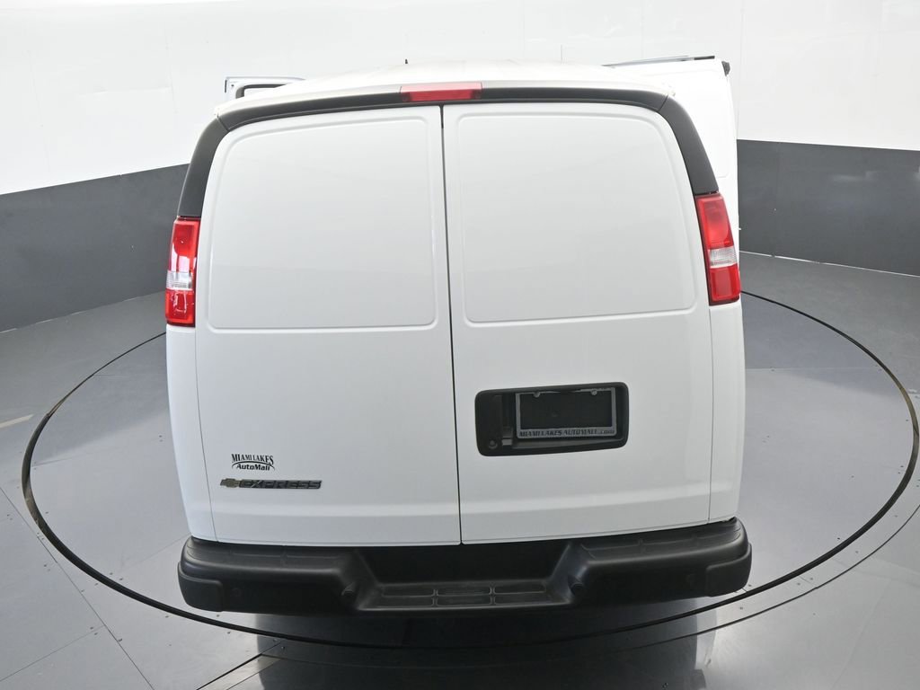 New 2025 Chevrolet Express 3500 Extended w/ Driver Convenience Package RWD image 60