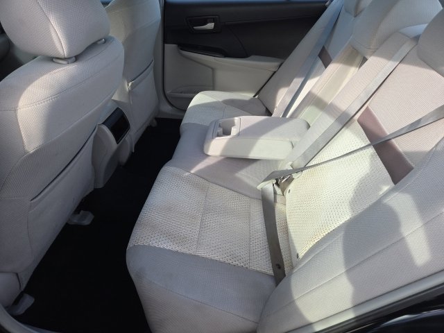 Used 2014 Toyota Camry L image 11