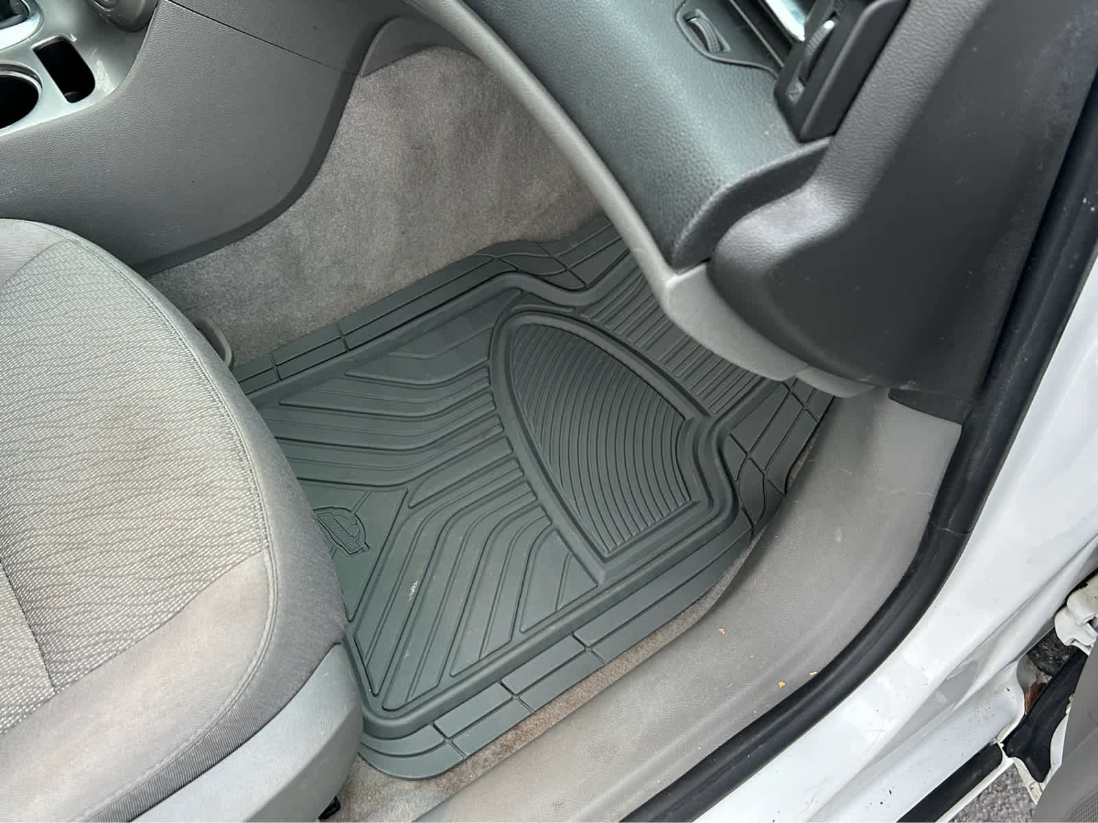 Used 2015 Chevrolet Malibu LS FWD image 13