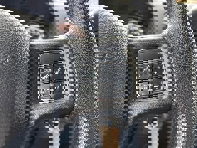 Used 2015 RAM 1500 Express image 20