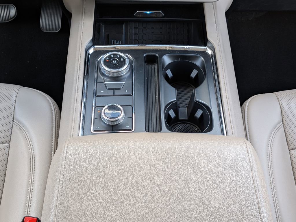 Certified 2024 Ford Expedition Max XLT image 20