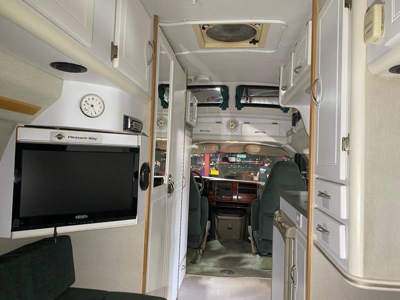 Used 2003 Chevrolet Express 3500 Extended image 37