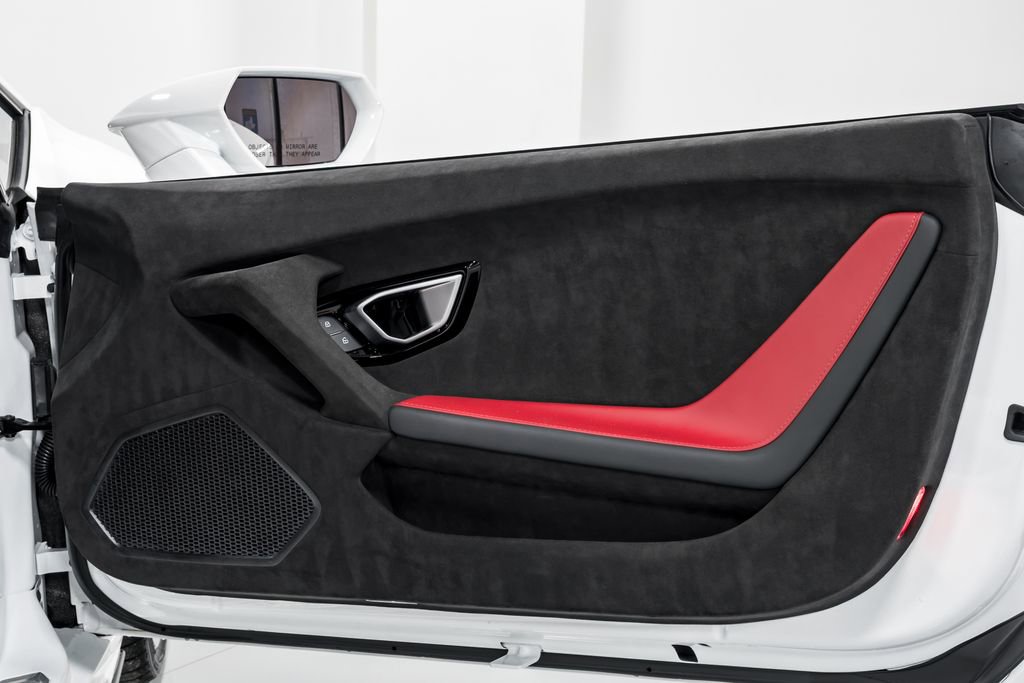 Used 2024 Lamborghini Huracan Tecnica RWD image 39