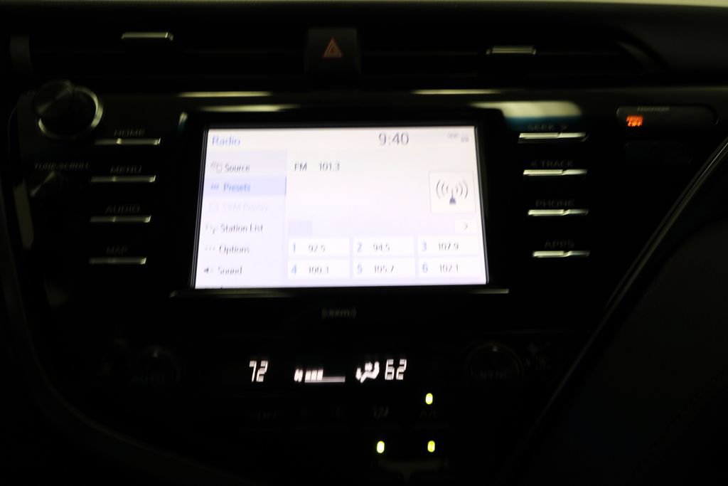 Used 2020 Toyota Camry LE FWD image 4