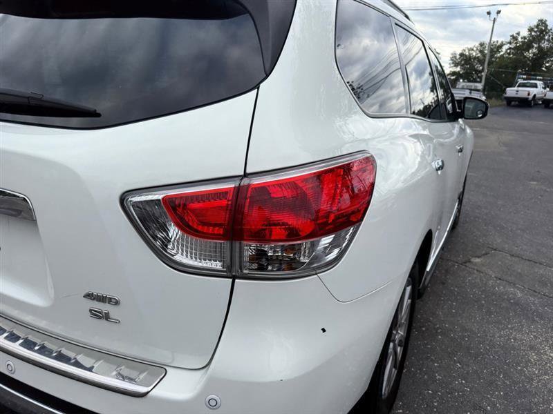 Used 2014 Nissan Pathfinder SL w/ Cargo Package AWD/4WD image 38