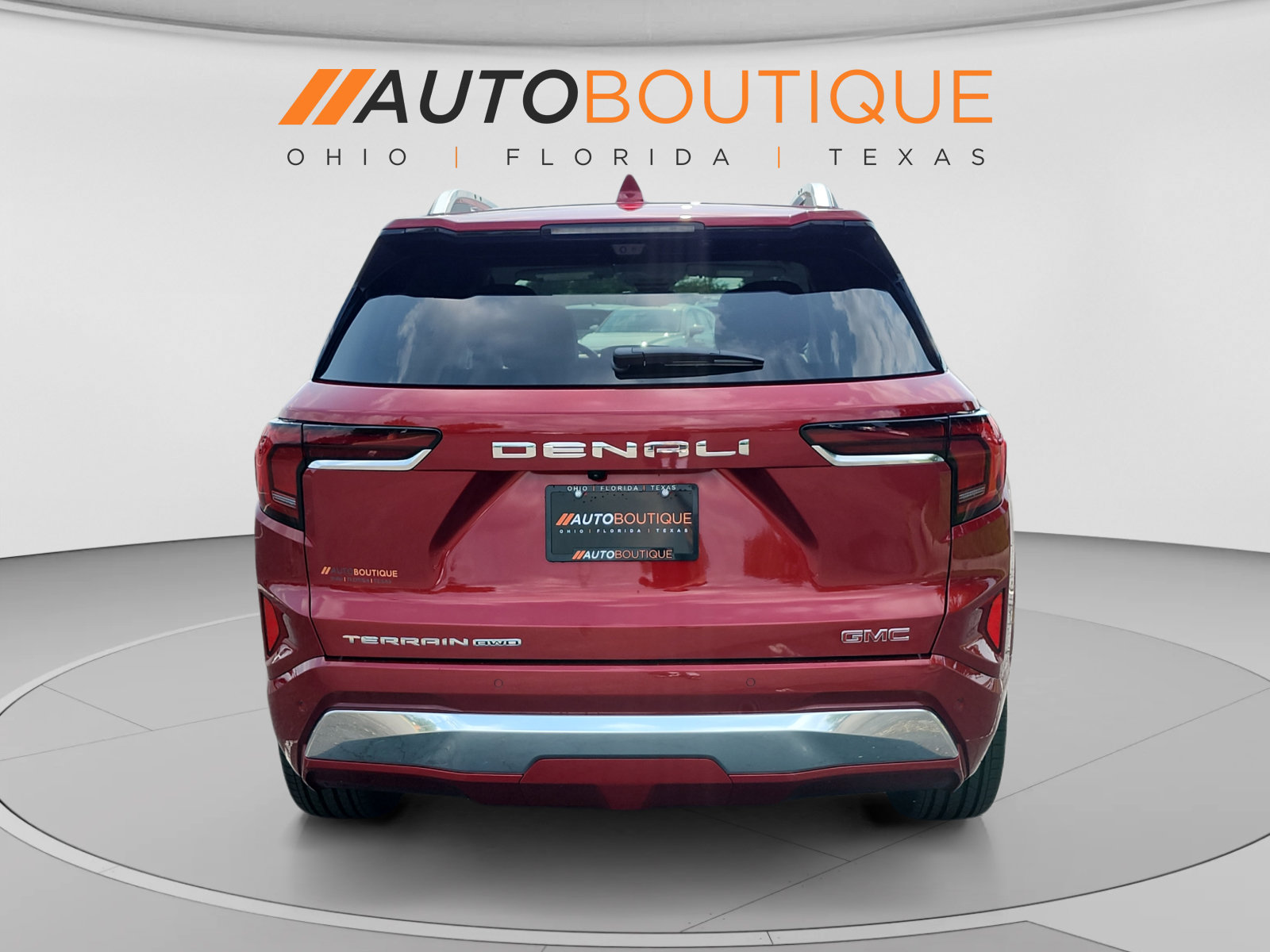 Used 2026 GMC Terrain Denali AWD/4WD image 4
