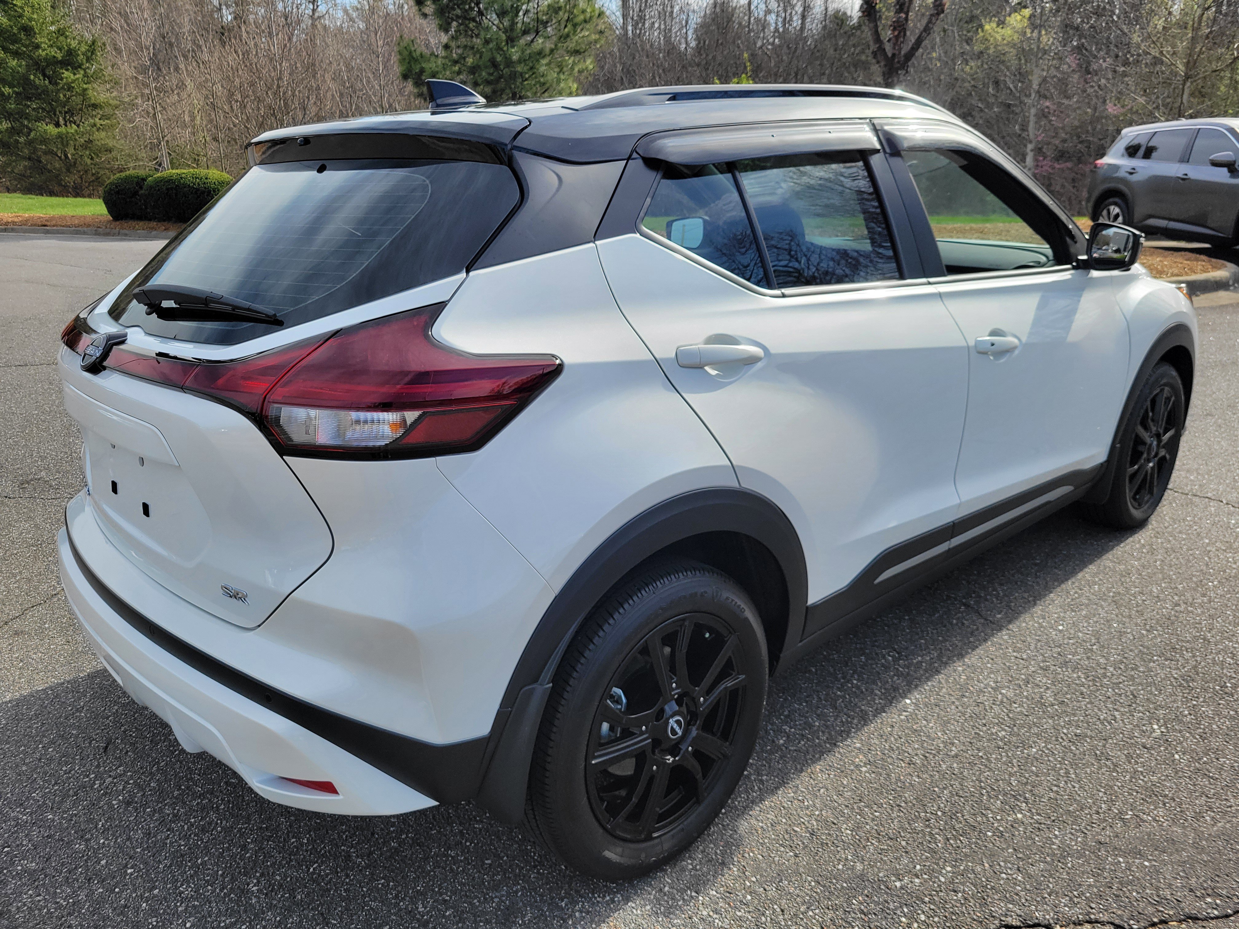 Certified 2023 Nissan Kicks SR w/ SR Premium Package image 5