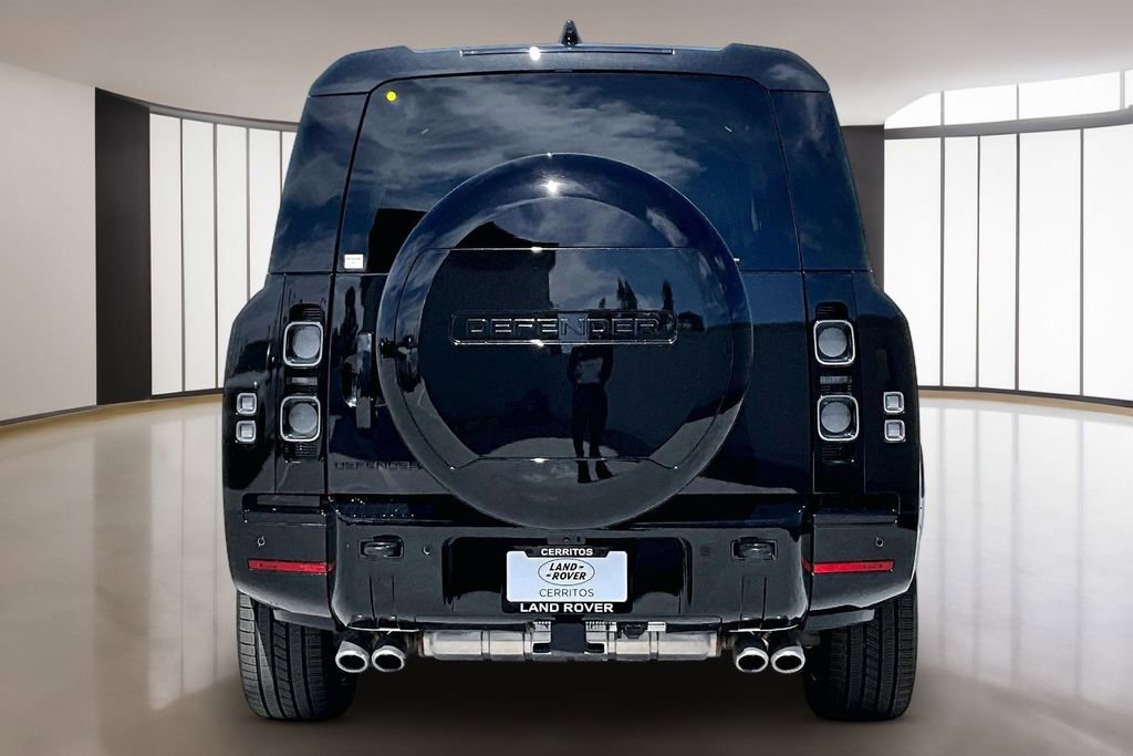 New 2025 Land Rover Defender 130 V8 image 4