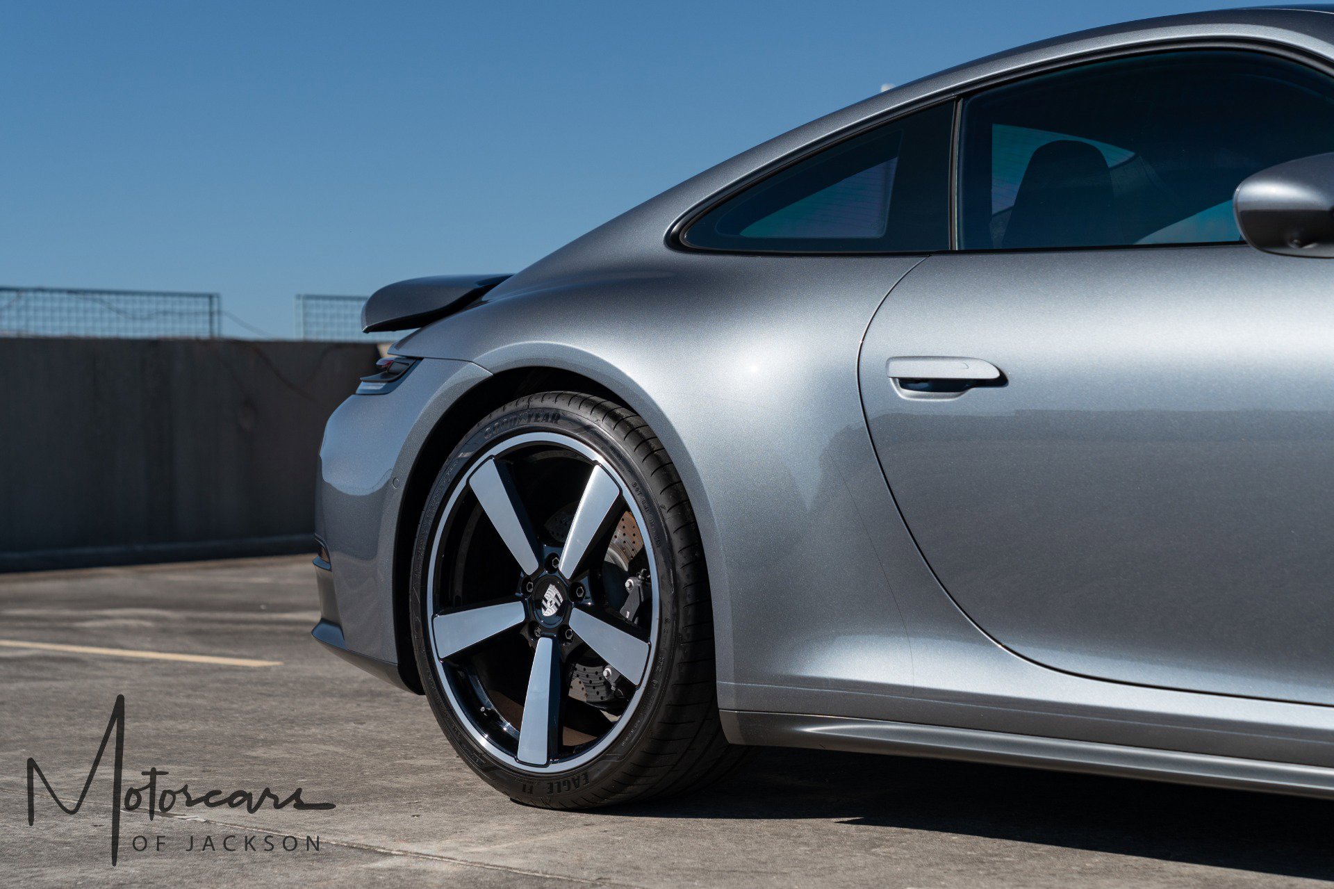 Used 2025 Porsche 911 Carrera image 32