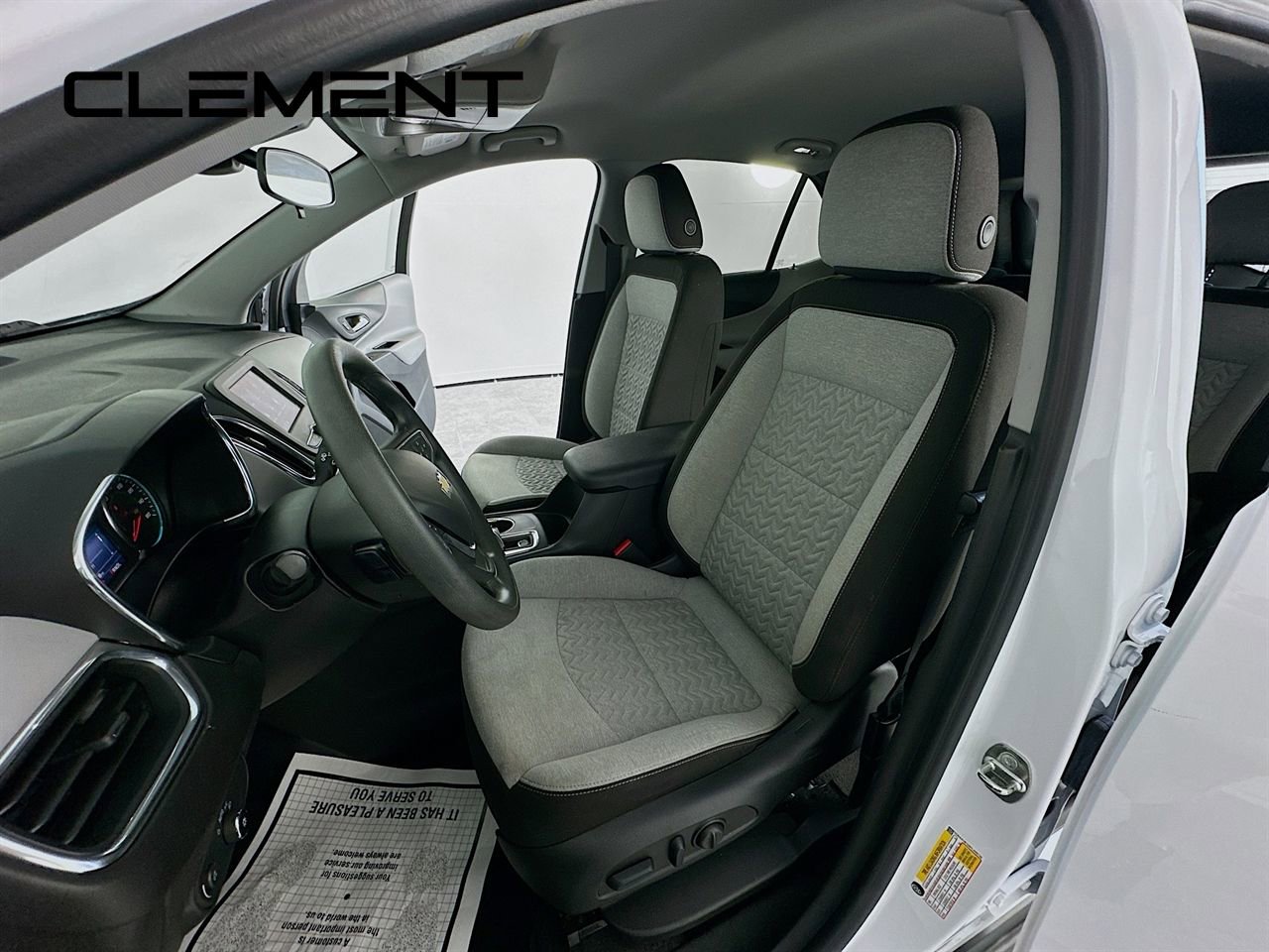 Used 2023 Chevrolet Equinox LT AWD/4WD image 28