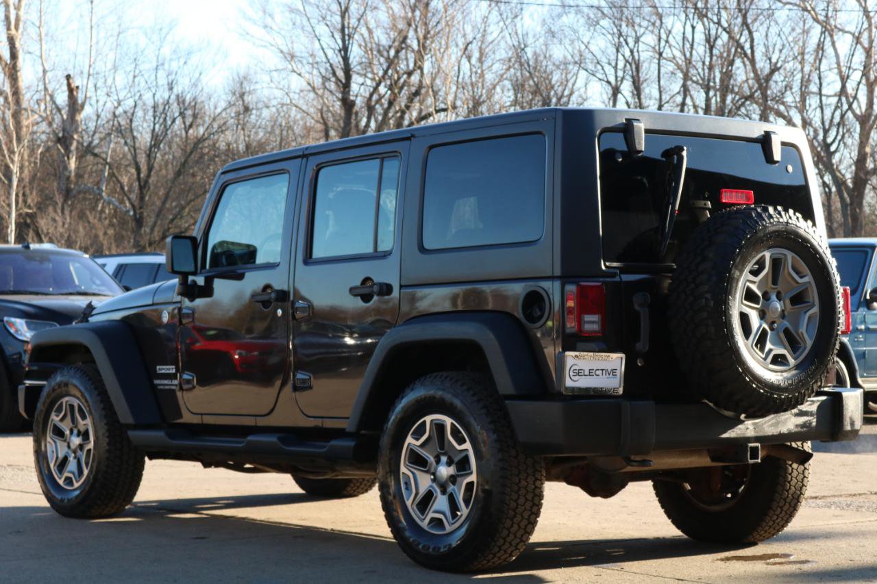 Used 2013 Jeep Wrangler Unlimited Sport image 14